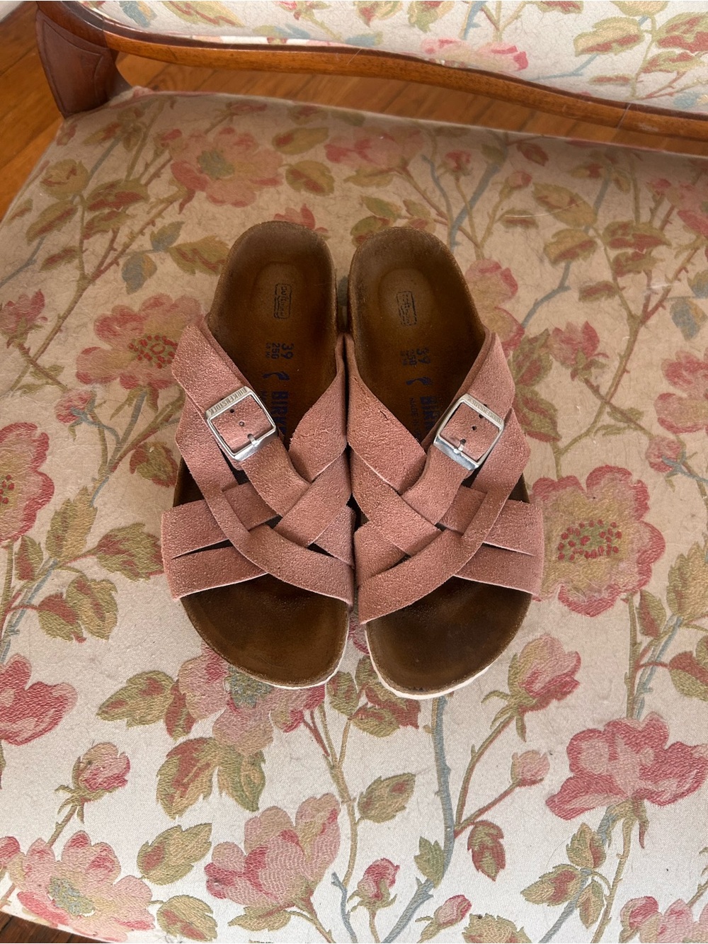 Birkenstock Braided Suede Buckle Sandals - Dusty Rose. Size 39: Fit a 7 or 7.5